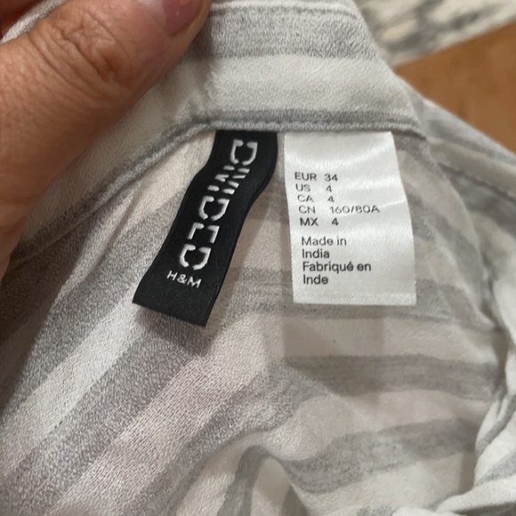 T shirt dress H&M size 4 good condition women - Picture 4 of 4